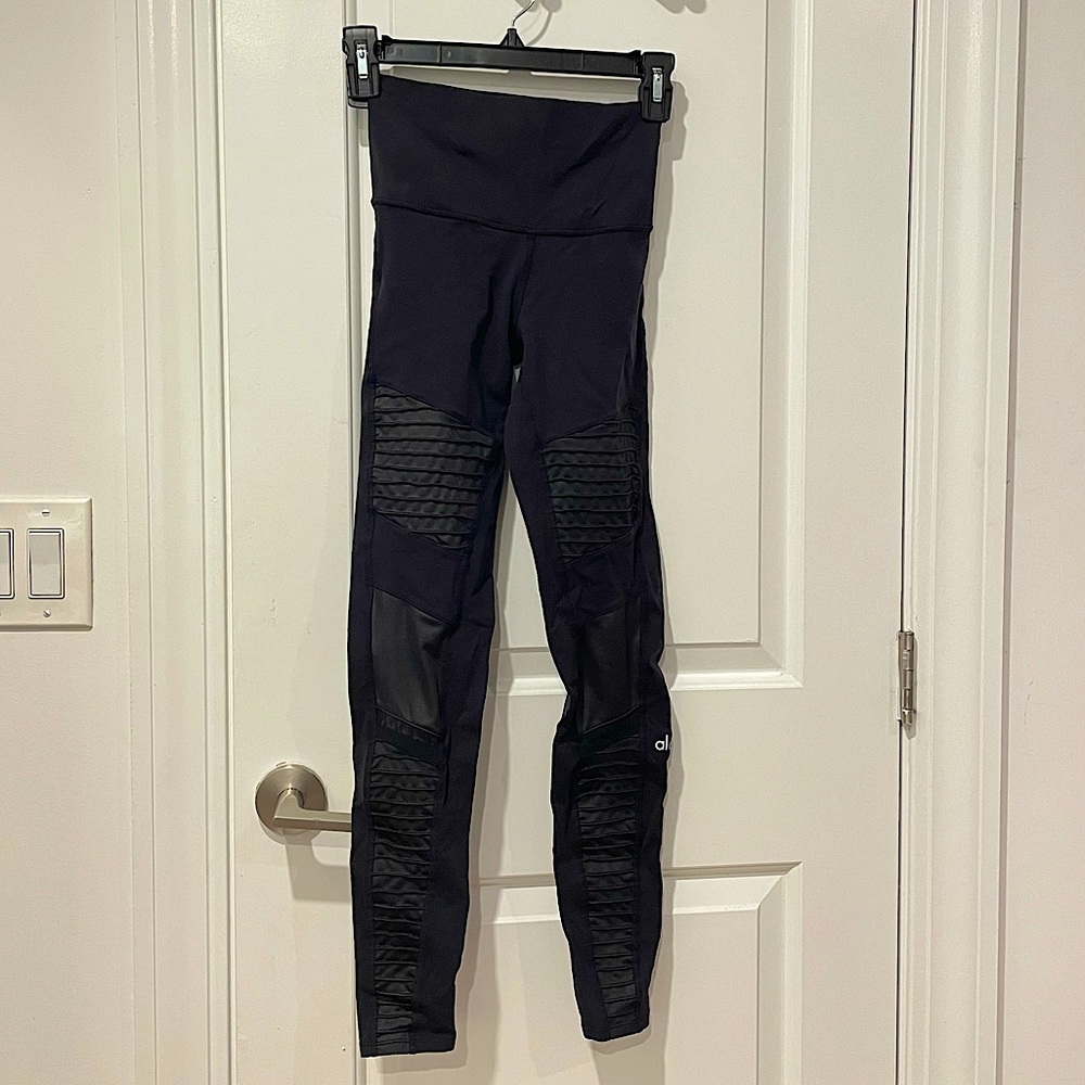 🖤 ALO YOGA HIGH WAISTED MOTO LEGGING 🖤